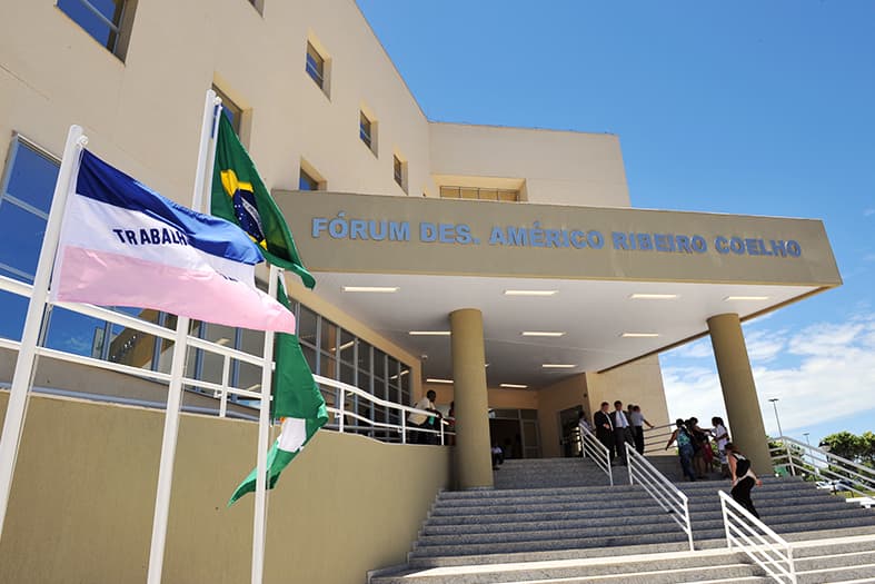 Foto do Dr. Felipe Bertrand Sardenberg Moulin